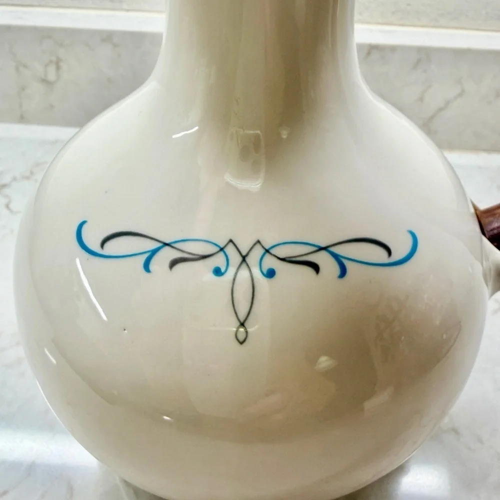 MID-CENTURY MODERN INSULATED COFFEE SERVER WITH WHITE OPALINE GLASS BODY